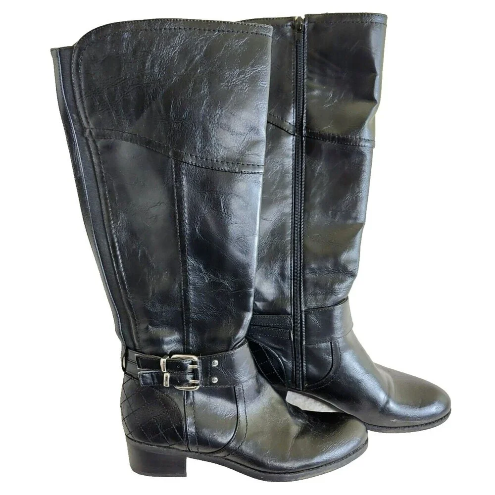 Pre-Owned Unisa Women's Faux Leather Black Calf Boots, Low Heel, Size 8.5